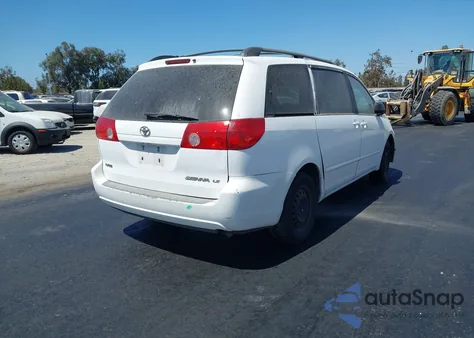 2009 Toyota Sienna Ce/Le z USA, uszkodzony, nr VIN 5TDZK23C99S270051
